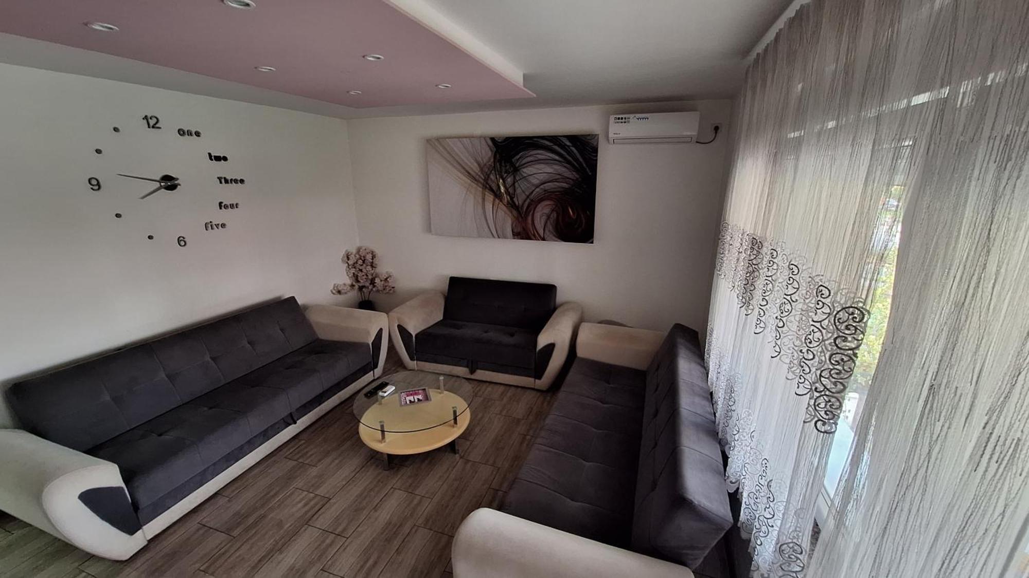 Kaca Apartmani 1 Banja Luka Exterior foto