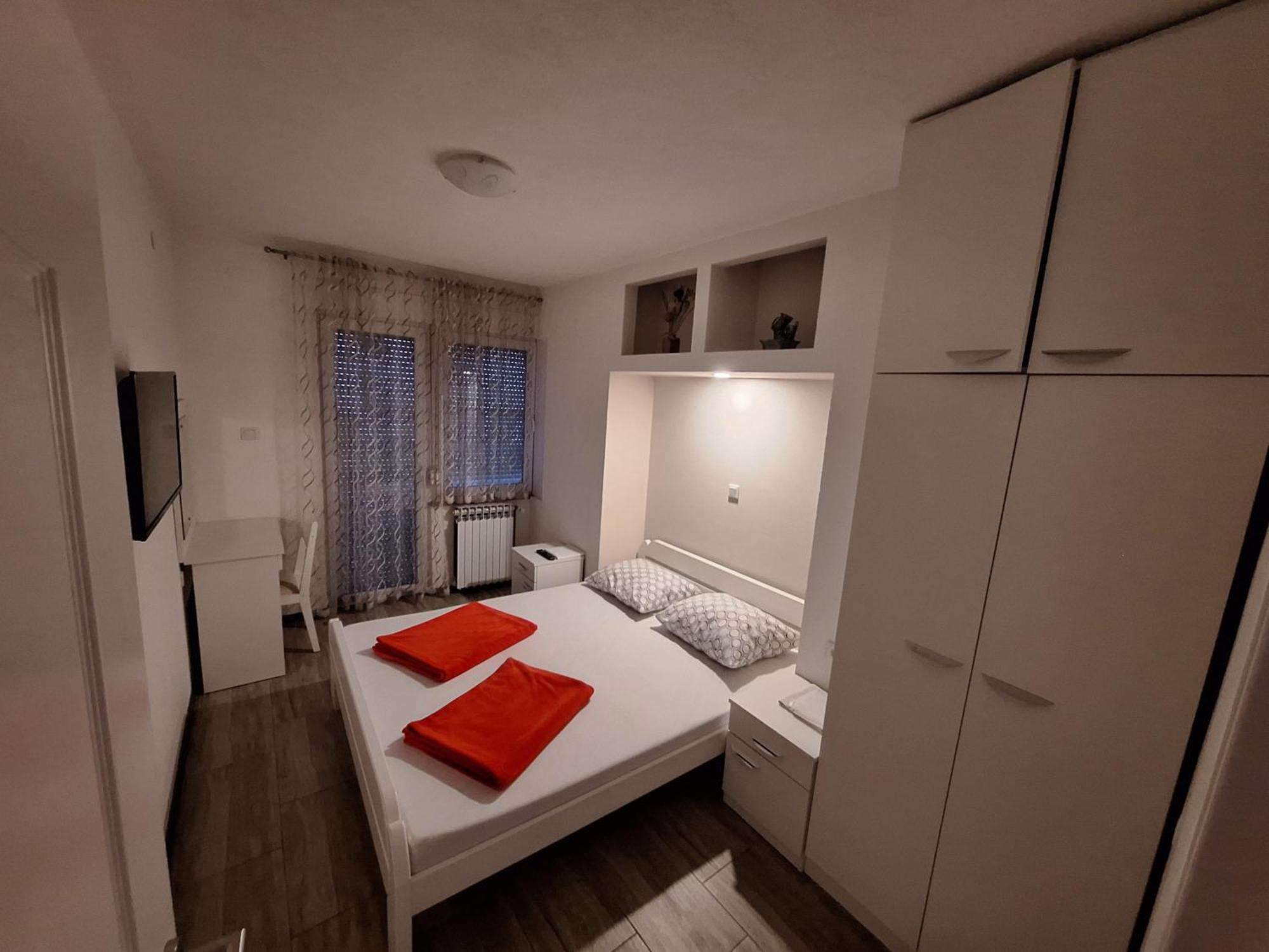 Kaca Apartmani 1 Banja Luka Exterior foto