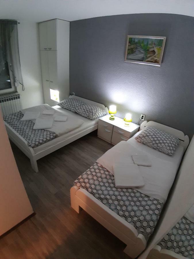 Kaca Apartmani 1 Banja Luka Exterior foto